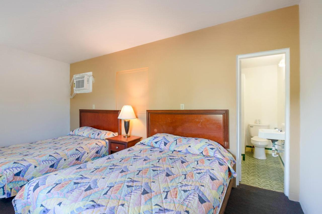 Old Town Hotel O Near Fanning Springs State Park Us Hwy 98 מראה חיצוני תמונה
