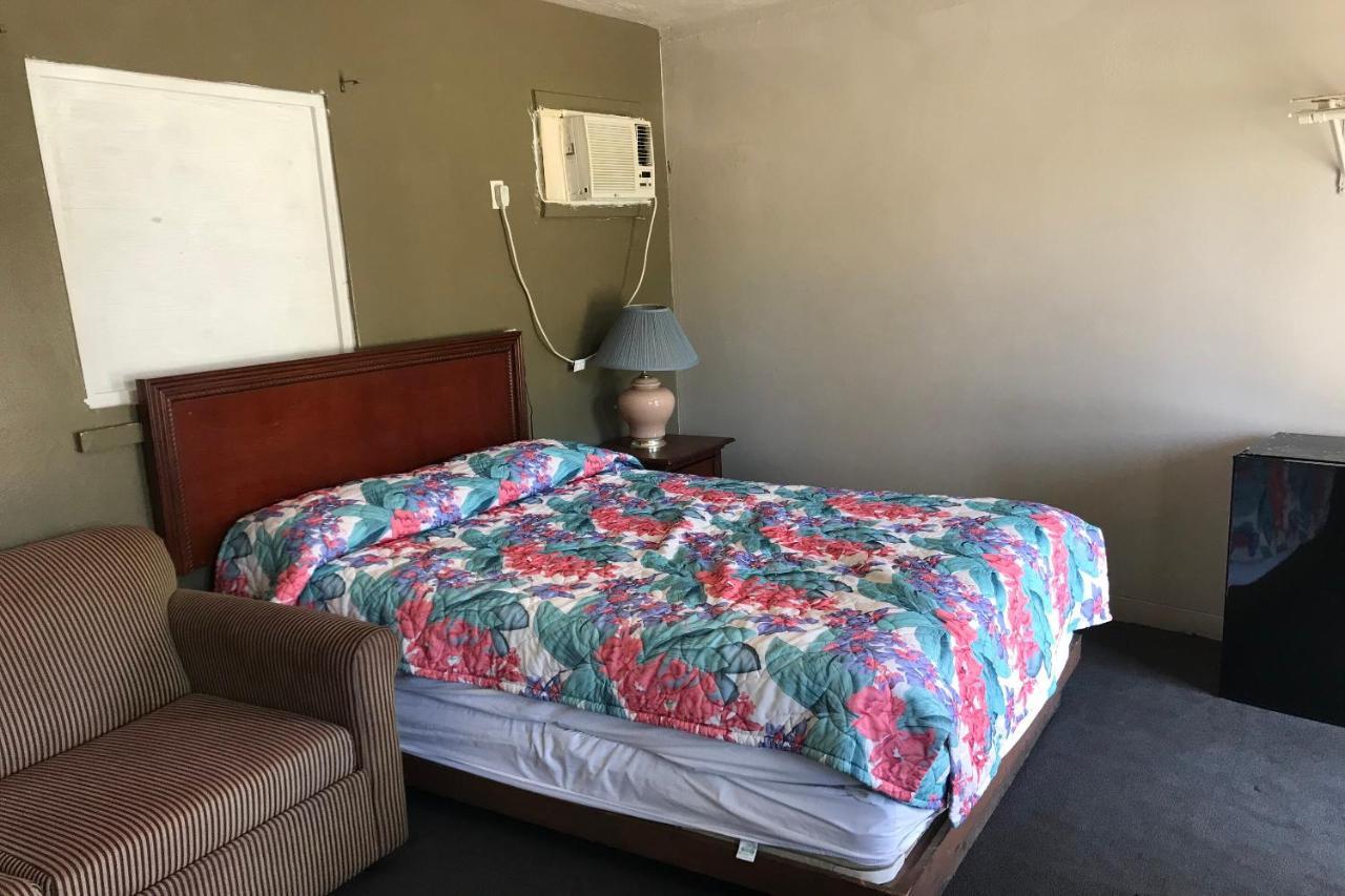 Old Town Hotel O Near Fanning Springs State Park Us Hwy 98 מראה חיצוני תמונה